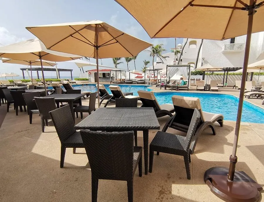 Resort Hotel Gr Solaris Caribe Cancún