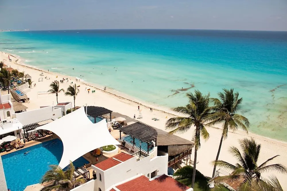 Hotel Gr Solaris Caribe Cancún 5*,