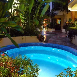 villas-sacbe-condo-hotel-and-beach-club.quintano-roohotels.com/