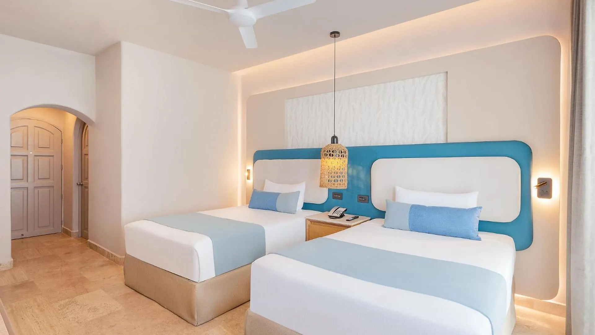 Gr Solaris Caribe Hotel Cancun 5*,